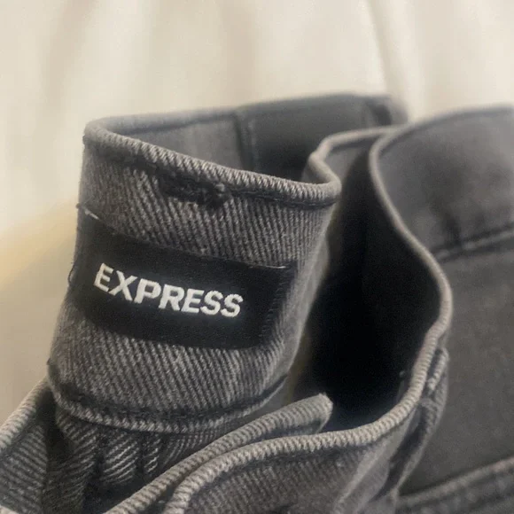 Express Grey Washed Black High Rise Mom Jeans - Picture 2 of 4
